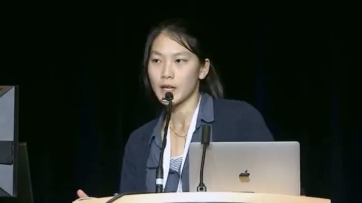 Clarice Poon - [Dispositivo elettronico Attrezzatura audio Fronte]