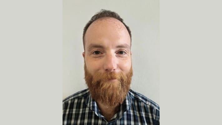 Matteo Bianchi - [Capelli Sorriso Camicia]