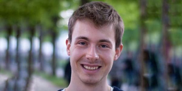 Johannes Maly - [Fronte Capelli Sorriso]