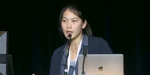 Clarice.Poon - [Microfono Computer portatile Computer]