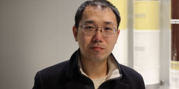 Fanghui.Liu - [Fronte Occhiali La cura della vista]